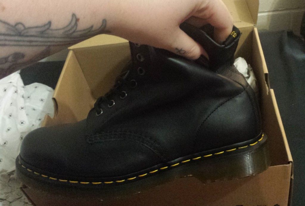 difference between doc martens smooth and nappa
